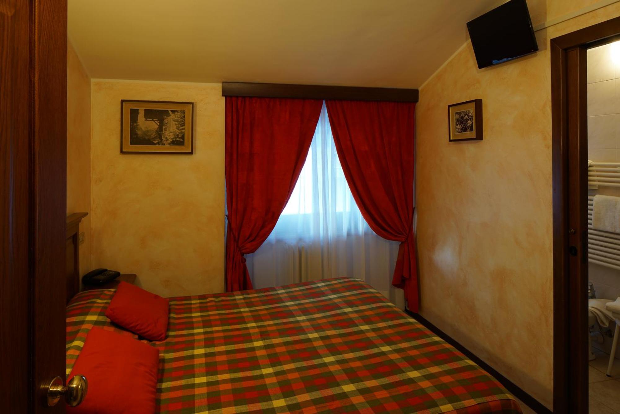 Hotel Al Caminetto Valtournenche Kültér fotó