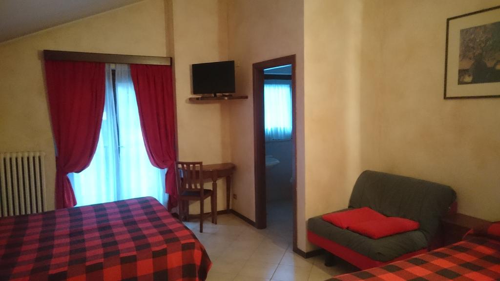 Hotel Al Caminetto Valtournenche Kültér fotó
