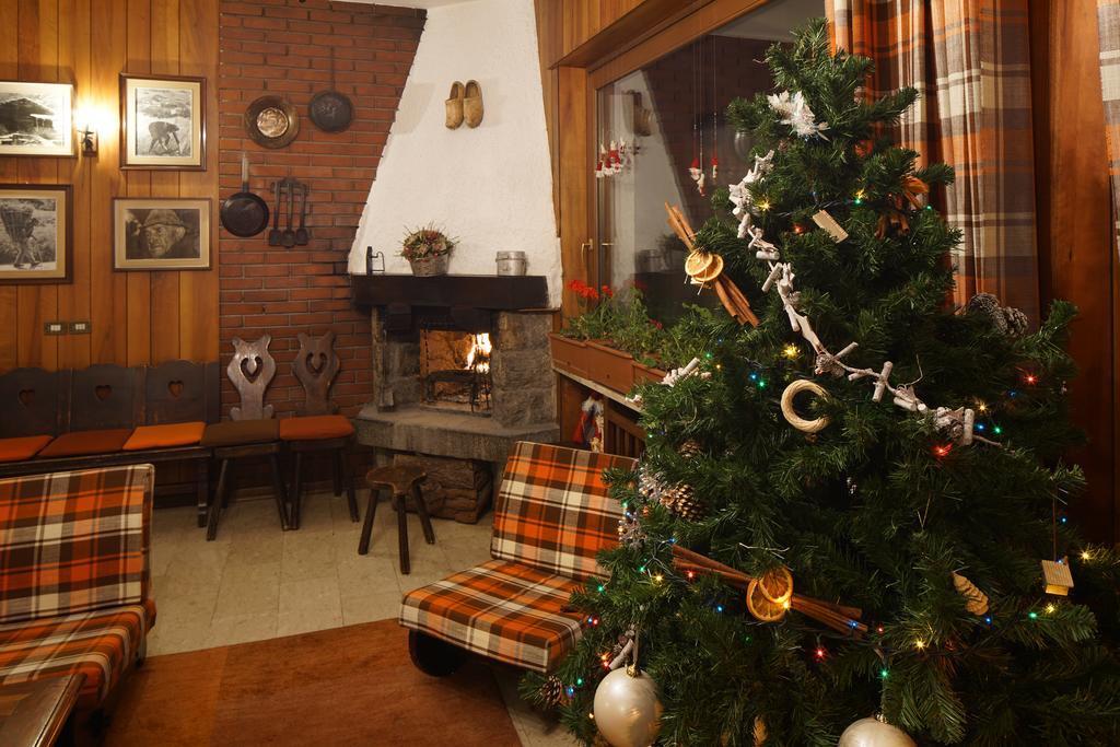 Hotel Al Caminetto Valtournenche Kültér fotó