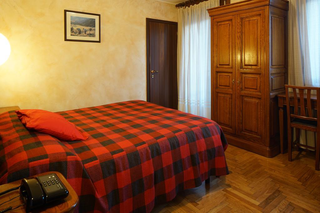 Hotel Al Caminetto Valtournenche Kültér fotó
