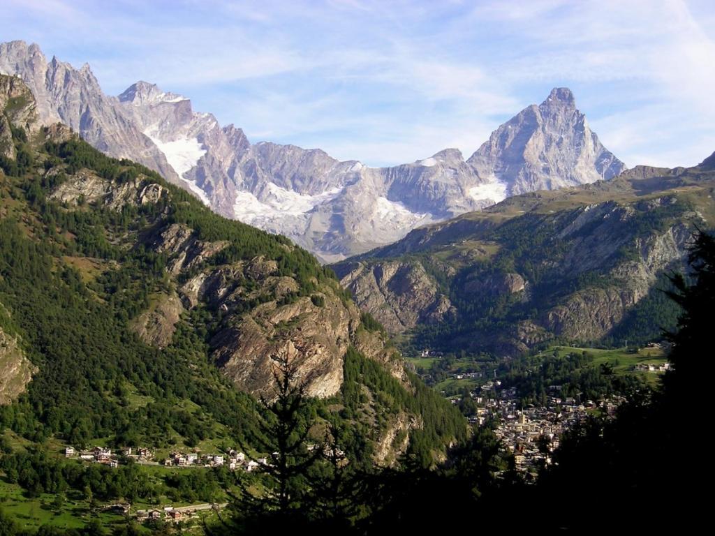 Hotel Al Caminetto Valtournenche Kültér fotó