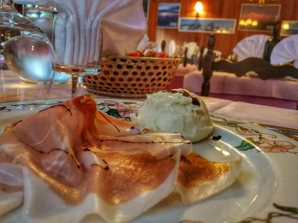 Hotel Al Caminetto Valtournenche Kültér fotó