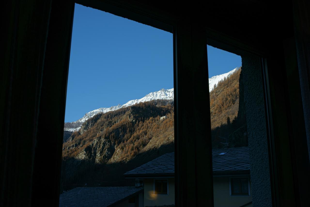 Hotel Al Caminetto Valtournenche Kültér fotó