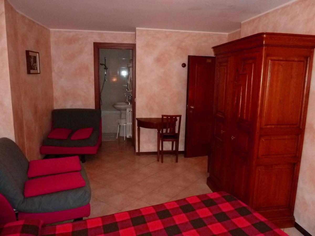 Hotel Al Caminetto Valtournenche Szoba fotó